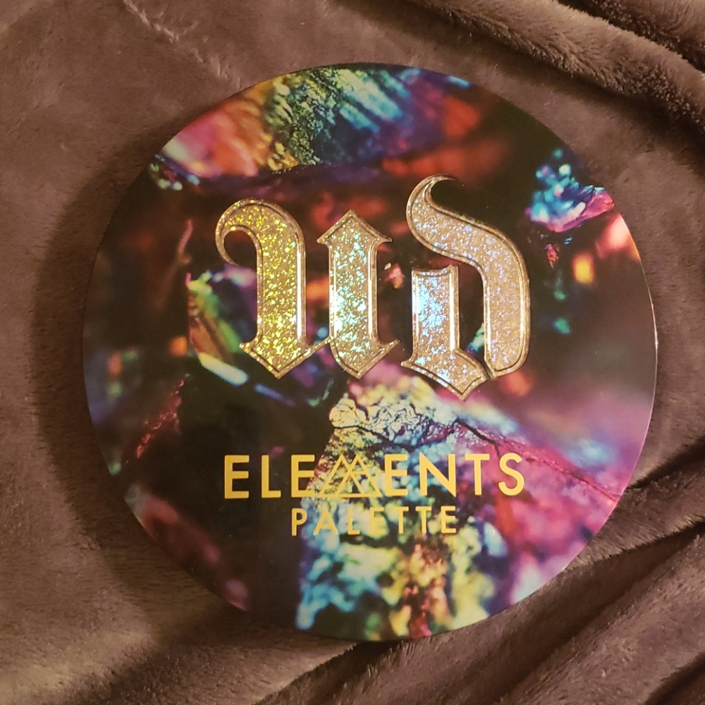 Urban Decay Elements palette